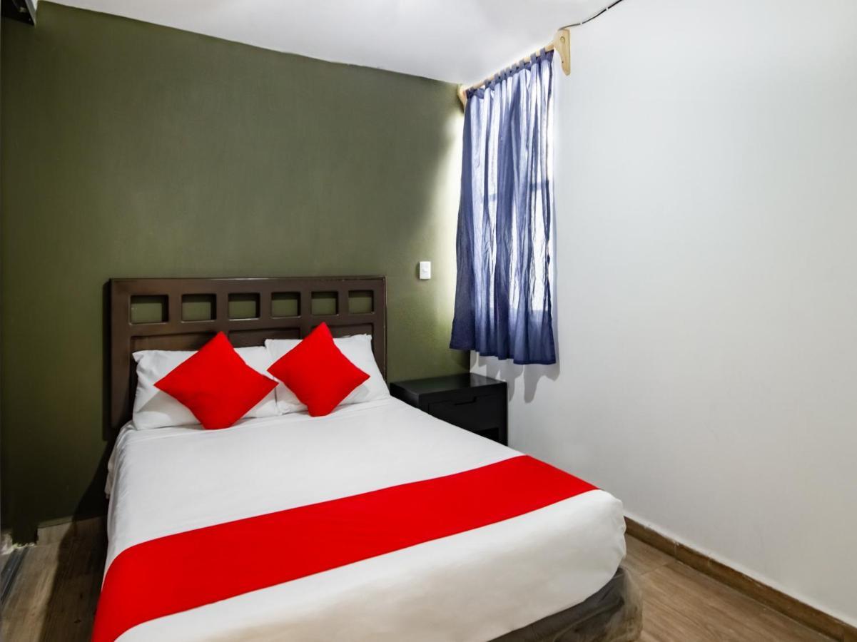 Hotel Halley León Esterno foto